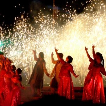 Bollywood_dance_show_in_Bristol